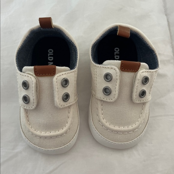 Old Navy Cream Baby Canvas Shoes with Brown Accents - Picture 1 of 1